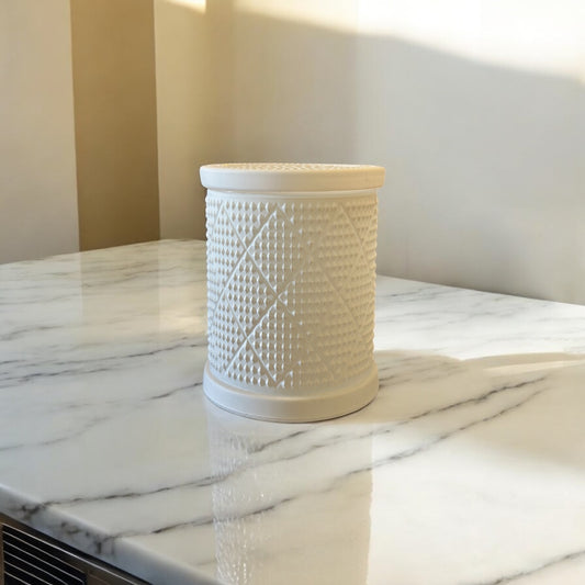 Custom candle fragrance option – available in Signature Collection Vessels at The Coven Candle Café Bathurst & Central West NSW. Choose your own scent and colour theme to create a personalised candle.