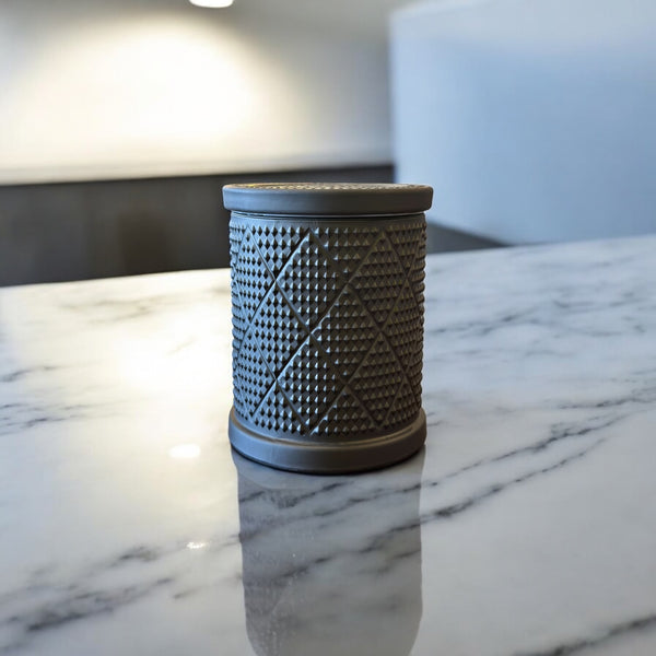 Custom candle fragrance option – available in Signature Collection Vessels at The Coven Candle Café Bathurst & Central West NSW. Choose your own scent and colour theme to create a personalised candle.
